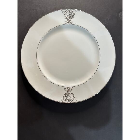 Vera Wang Wedgewood Imperial scroll - Picture 3 of 7